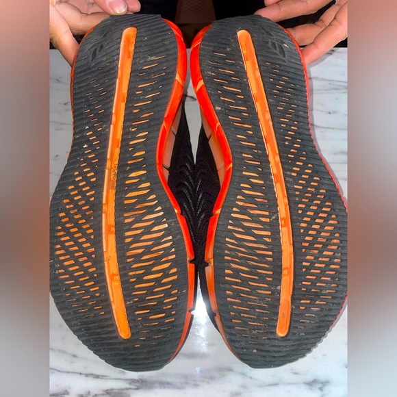 Reebok UFC shoes - Picture 5 of 6